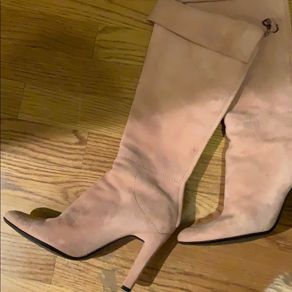 Linea Paola pink suede boots